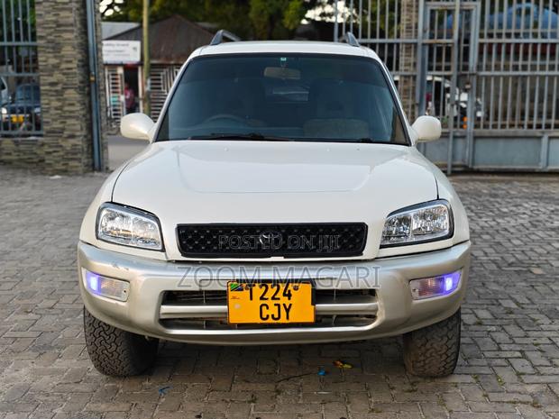 Toyota RAV4 1999 Pearl