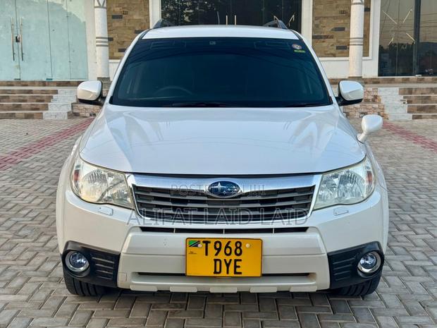 Subaru Forester 2009 White