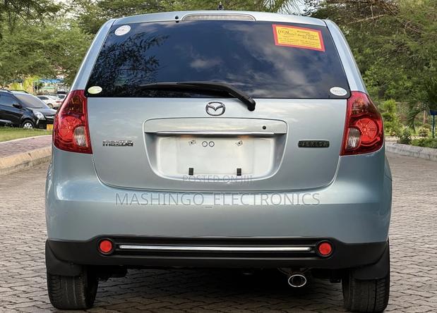 Mazda Verisa 2008 Blue
