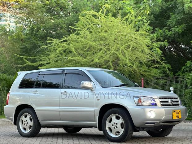 Toyota Kluger 2006 Silver