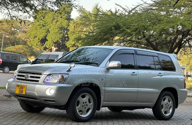 Toyota Kluger 2006 Silver