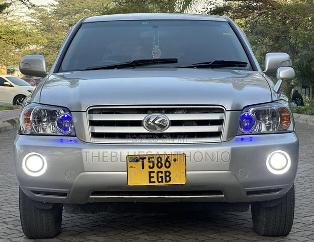 Toyota Kluger 2005 Silver