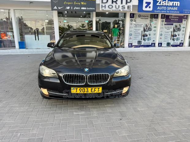 BMW 5 Series 2013 Black