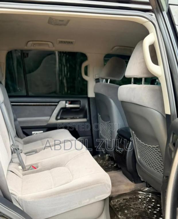 Toyota Land Cruiser Prado 2010 Black