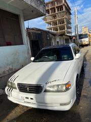 Toyota Cresta 2000 White for sale