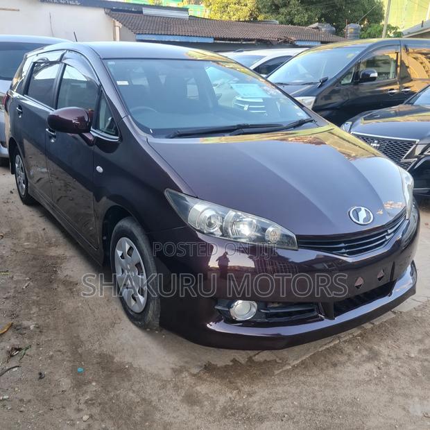 Toyota Wish 2010