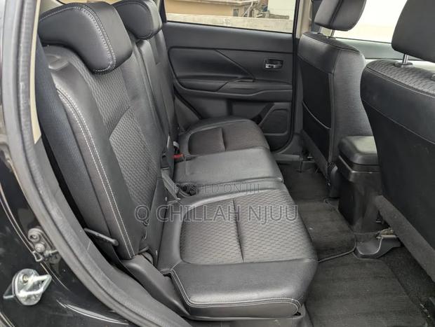 Mitsubishi Outlander 2013 Black