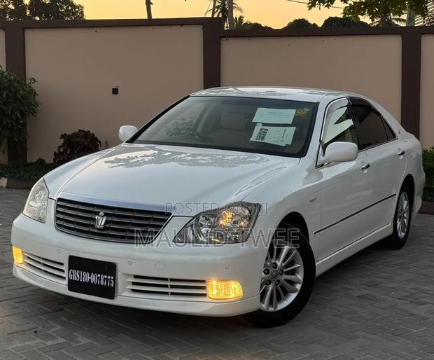 Toyota Crown 2008 White