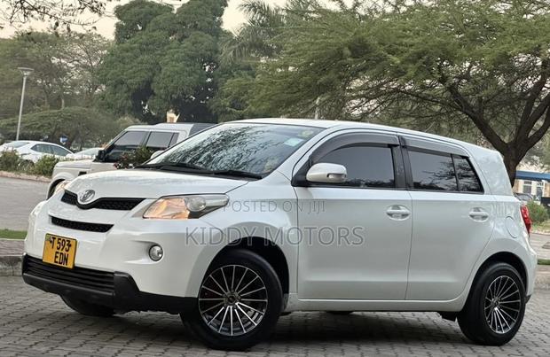 Toyota IST 2007 Pearl