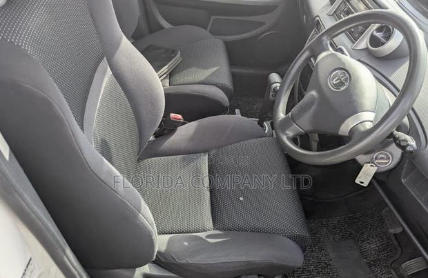 Toyota IST 2003 White