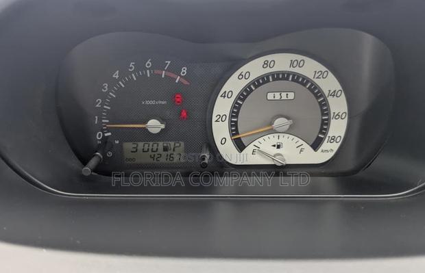 Toyota IST 2005 Silver