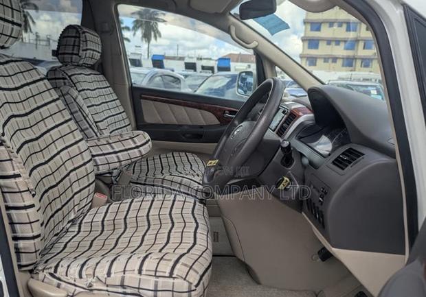 Toyota Alphard 2002 White