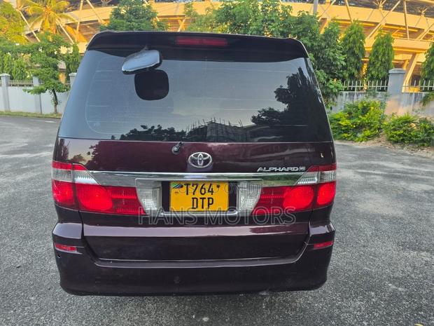 Toyota Alphard 2004 Burgundy