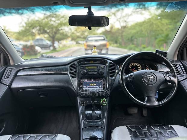 Toyota Kluger 2006 Black