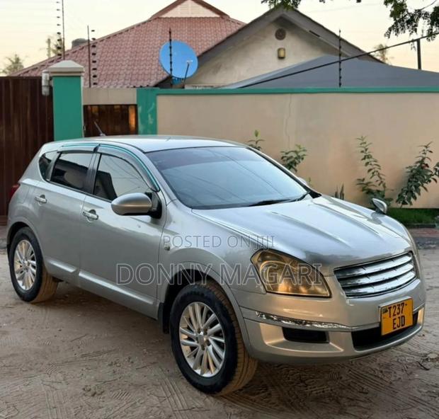 Nissan Dualis 2010 Silver