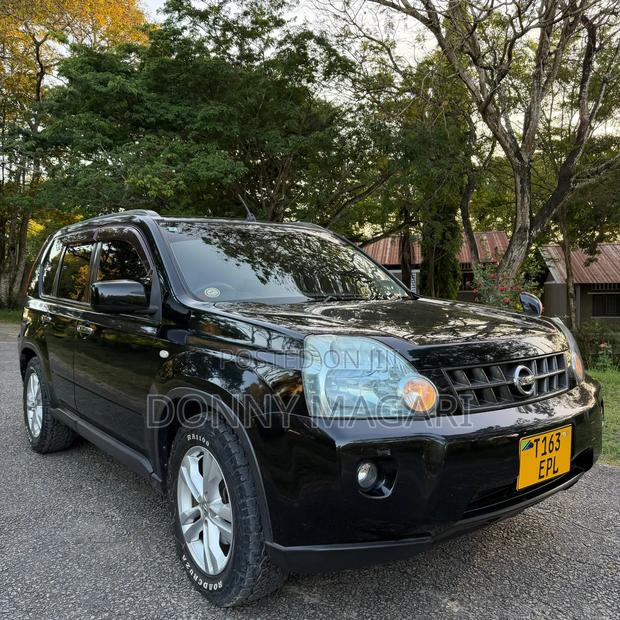 Nissan X-Trail 2010 Black