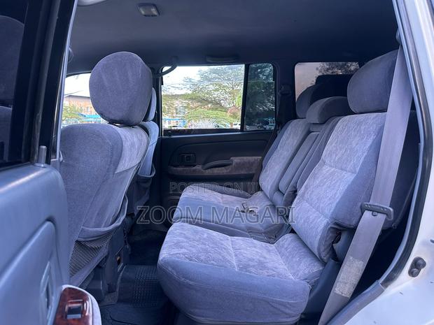 Toyota Land Cruiser Prado 2002 Silver