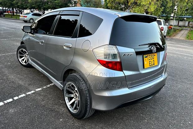 Honda Fit 2007 Gray