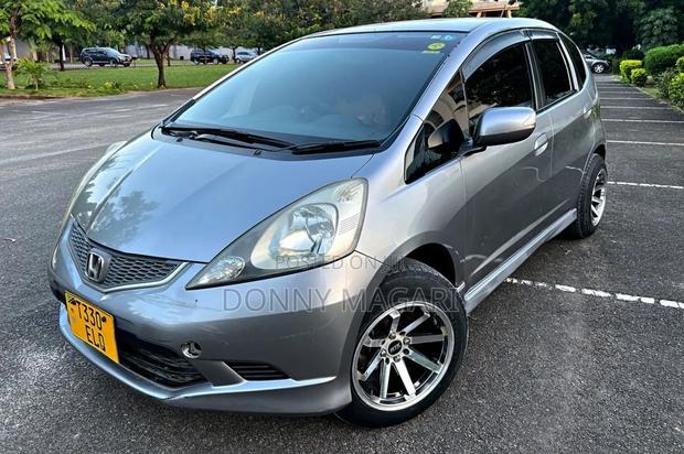 Honda Fit 2007 Gray