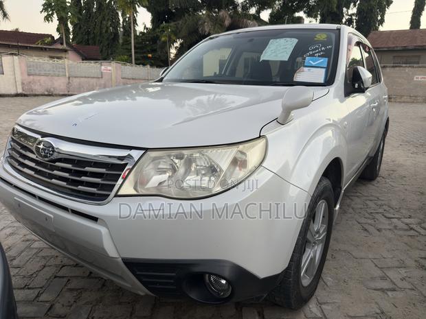 Subaru Forester 2010 White