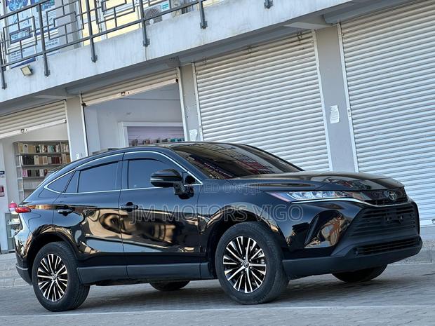 Toyota Harrier 2021 Black