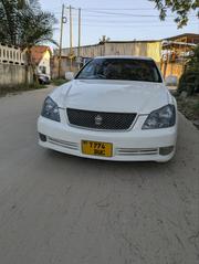Toyota Crown Royale 2005 White for sale