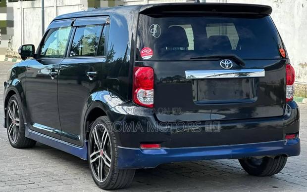 Toyota Corolla Rumion 2008 Black
