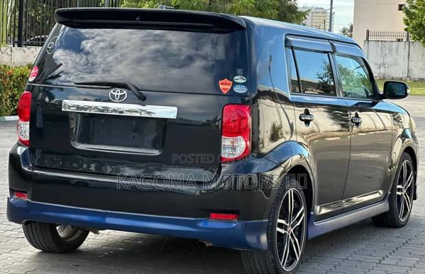 Toyota Corolla Rumion 2008 Black