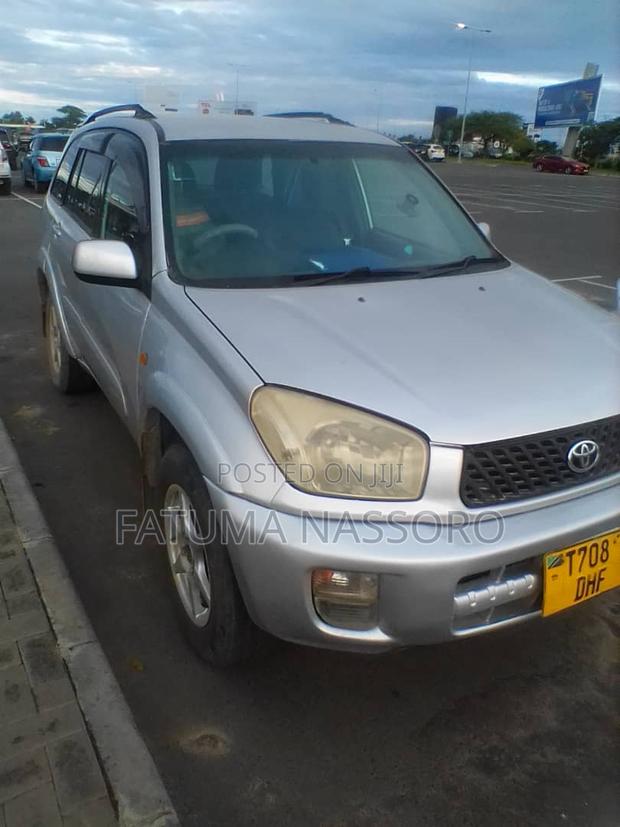 Toyota RAV4 Base AWD 2001 Silver