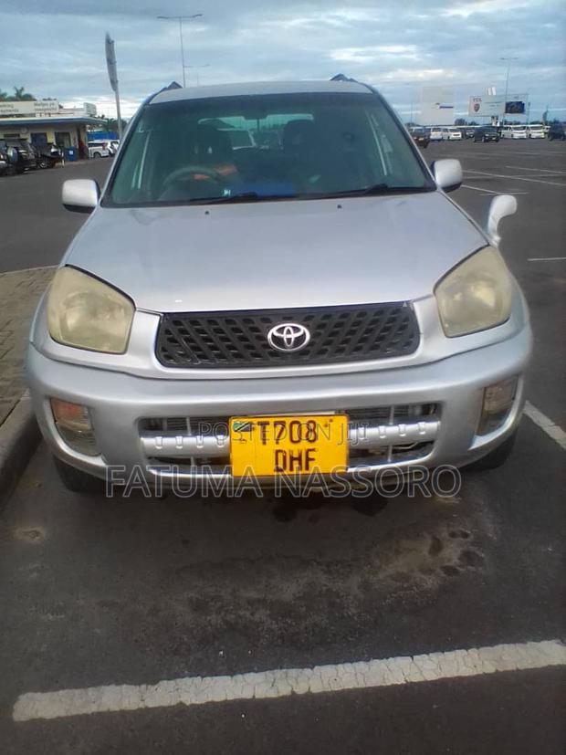 Toyota RAV4 Base AWD 2001 Silver