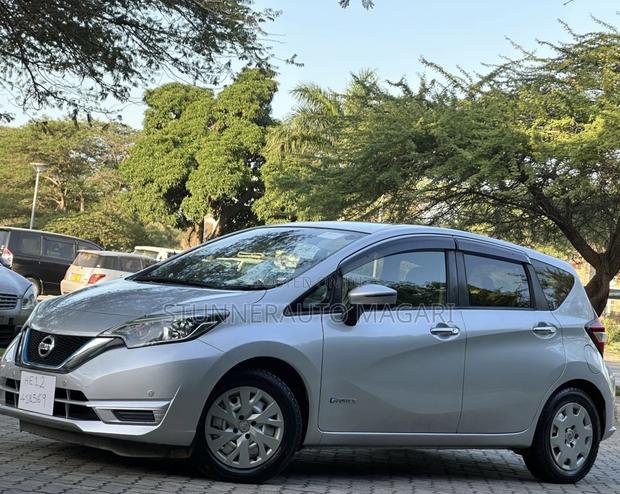 Nissan Note 2020 Silver