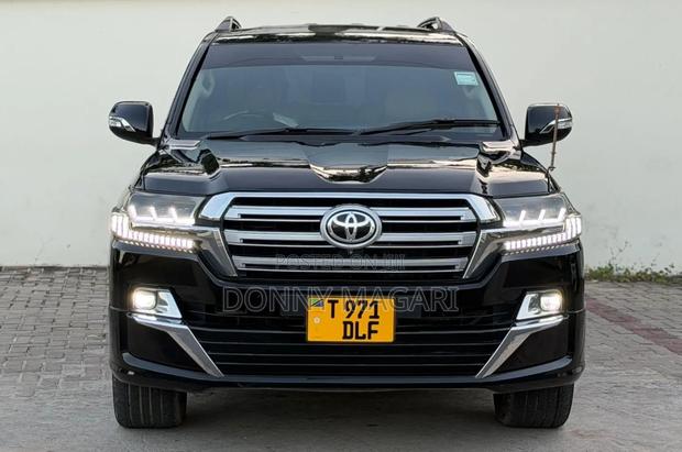 Toyota Land Cruiser 2020 Black