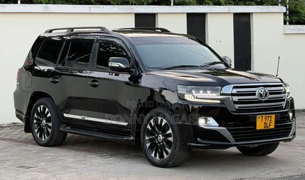 Toyota Land Cruiser 2020 Black