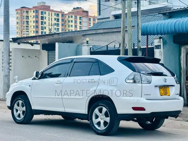 Toyota Harrier 2.4 2006 White