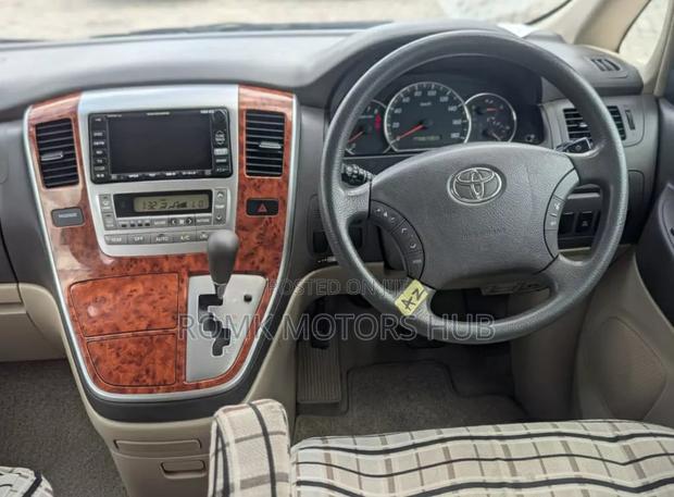 Toyota Alphard 2002 White