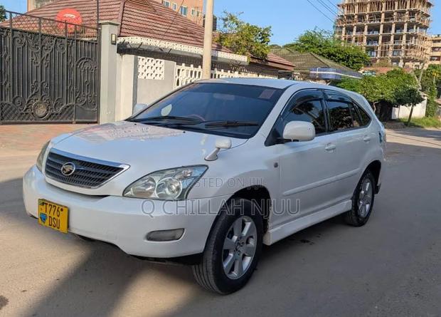 Toyota Harrier 2005 White