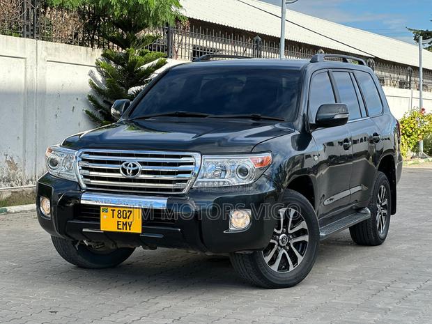 Toyota Land Cruiser Prado 2012 Gray
