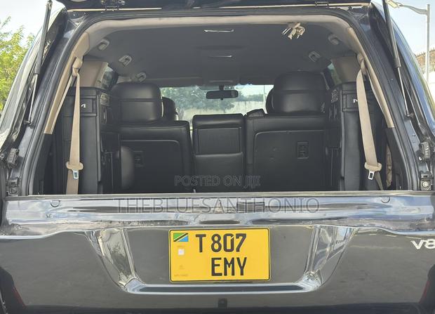 Toyota Land Cruiser 2013 Gray