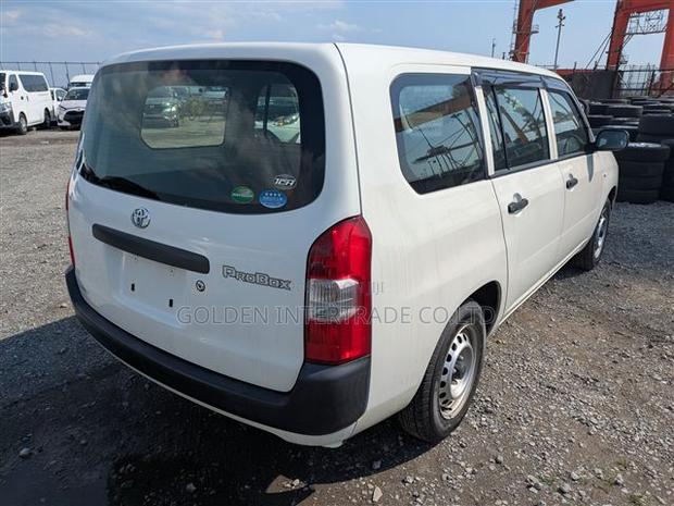 Toyota Probox 1.3 DX 2WD 2015 White