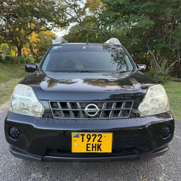 Nissan X-Trail 2.0 Petrol XE 2012 Black