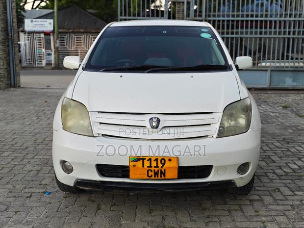 Toyota IST 2006 Pearl