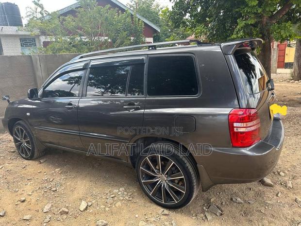 Toyota Kluger 2005 Gray
