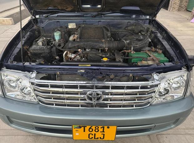 Toyota Land Cruiser Prado 1997 Blue