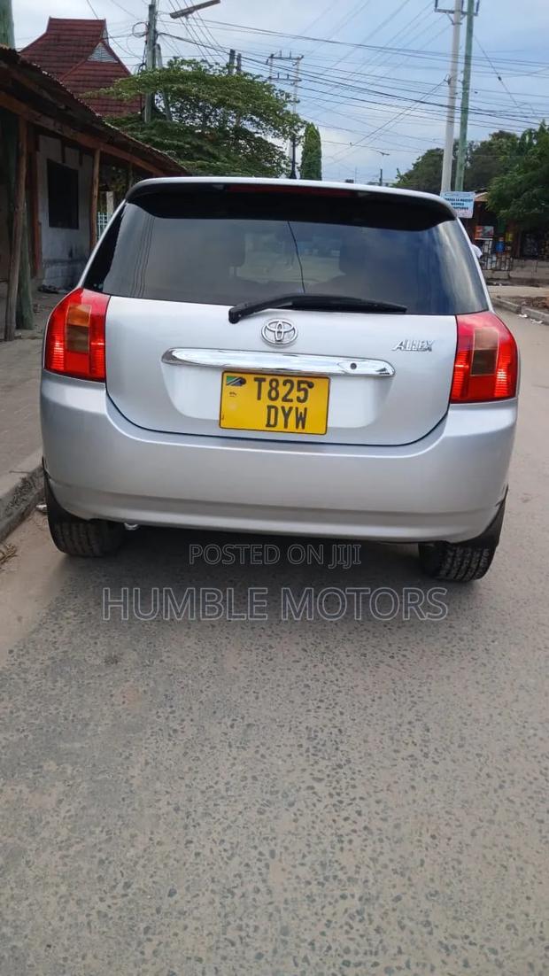 Toyota Allex 2001 Silver