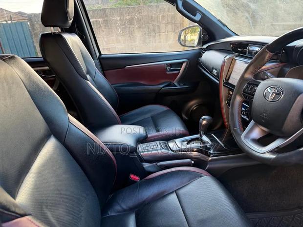 Toyota Fortuner 2023 White
