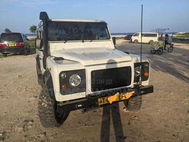 Land Rover Defender 1998 White