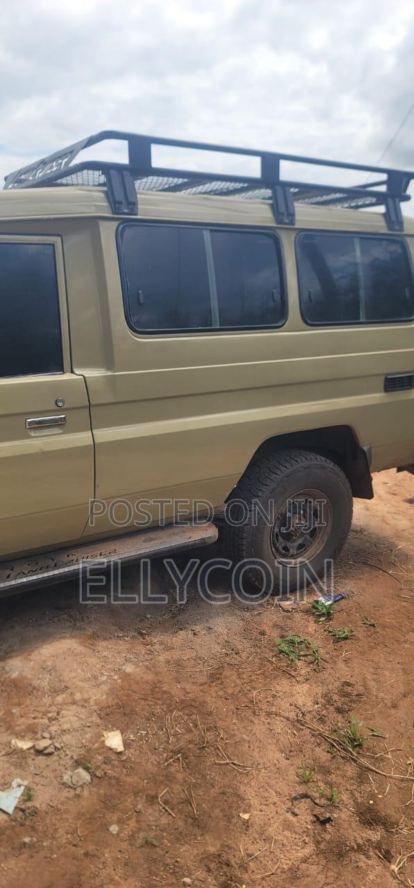 Toyota Land Cruiser 2009 Beige