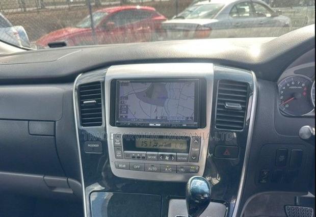 Toyota Alphard 2003 White