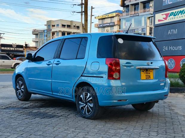 Toyota Raum 2005 Blue
