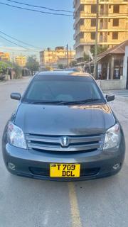 Toyota IST 2004 Gray for sale